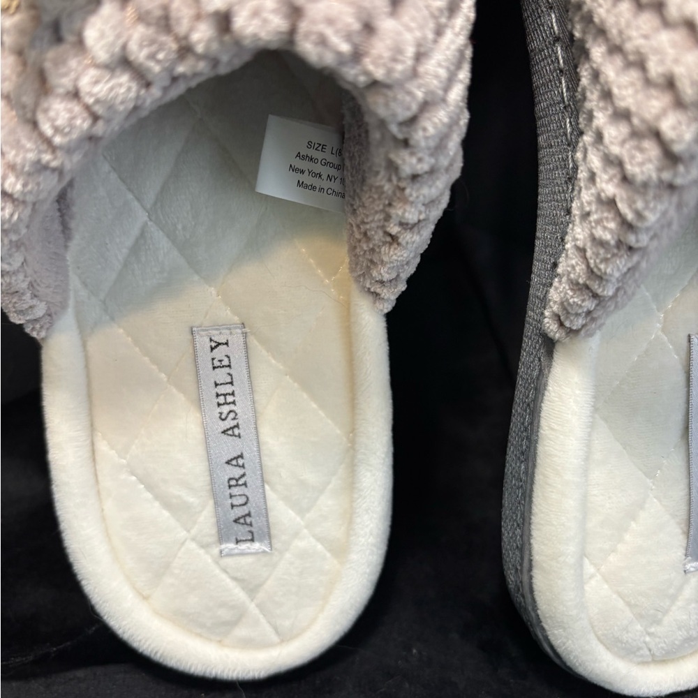 L Ashley Cream Slippers, Textured Knit Bow - Picture 5 of 9